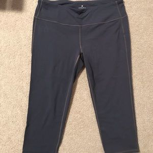 Athleta Gray Capri Leggings